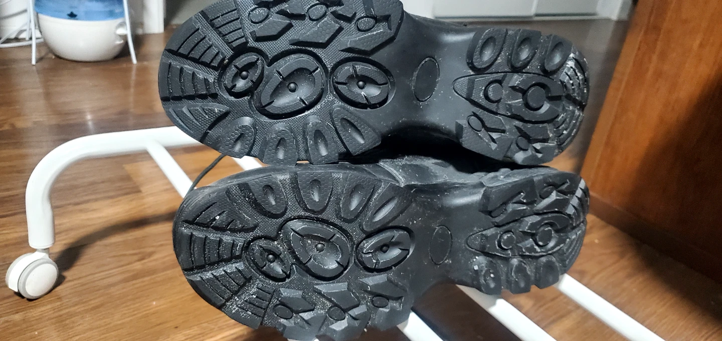 Sturdy Black Boots - photo 2