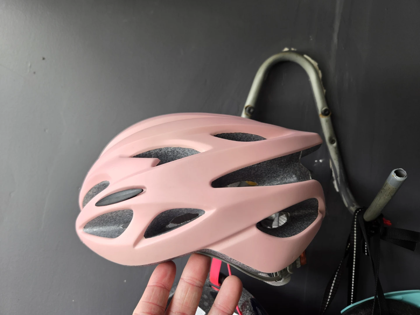Bell Bicycle Helmets - all 4 - photo 3