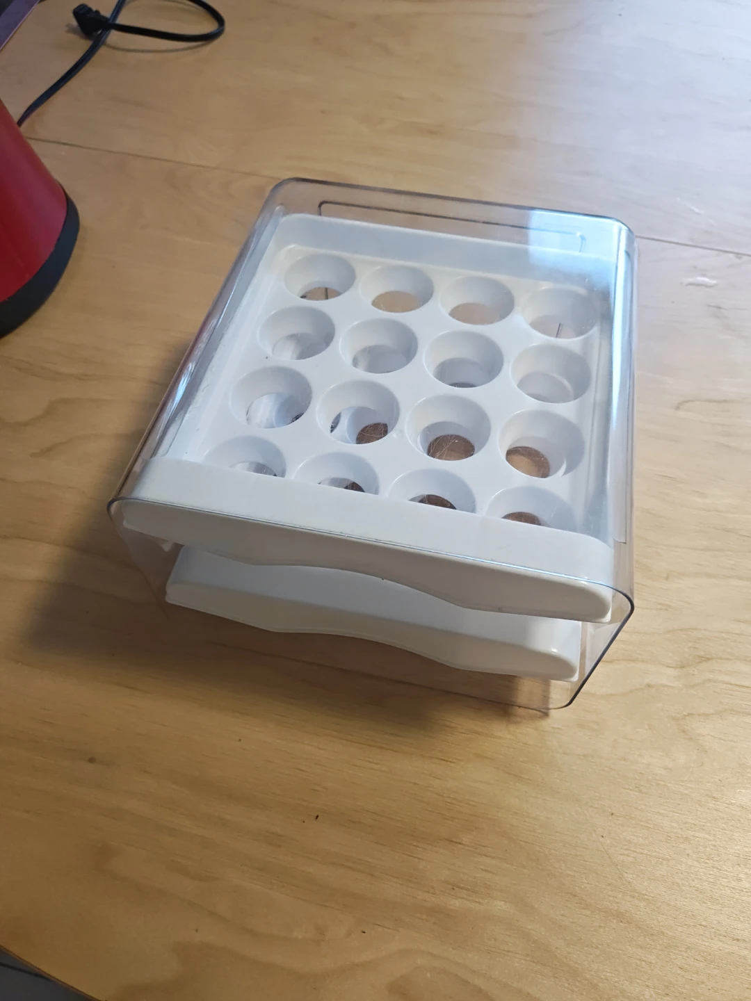 Stackable Egg Holder Container (holds 32 eggs)