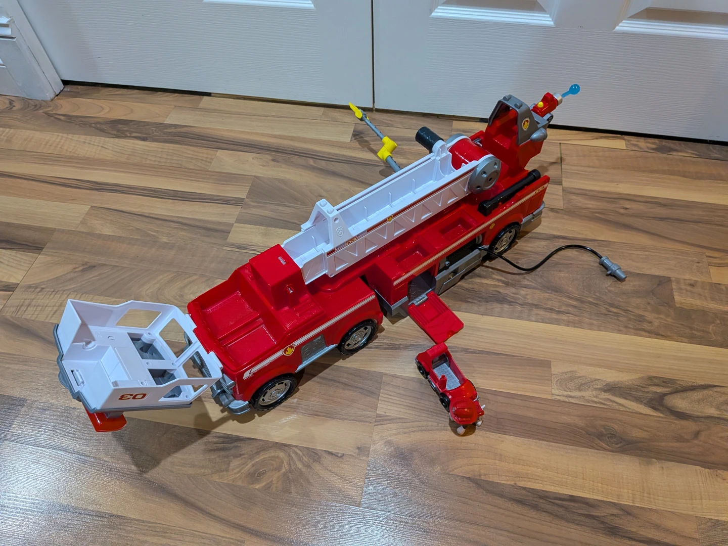 Large Paw Patrol Fire Truck ⚽ - photo 4
