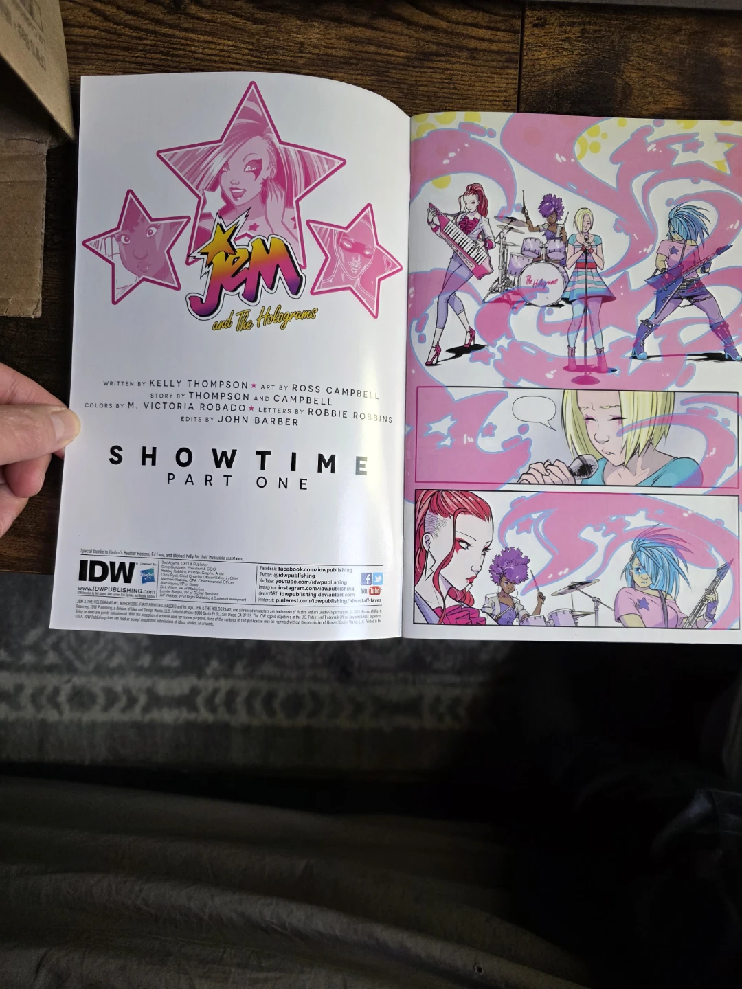 Jem and The Holograms #1 Plugged In Edition" (First Printing) - photo 3