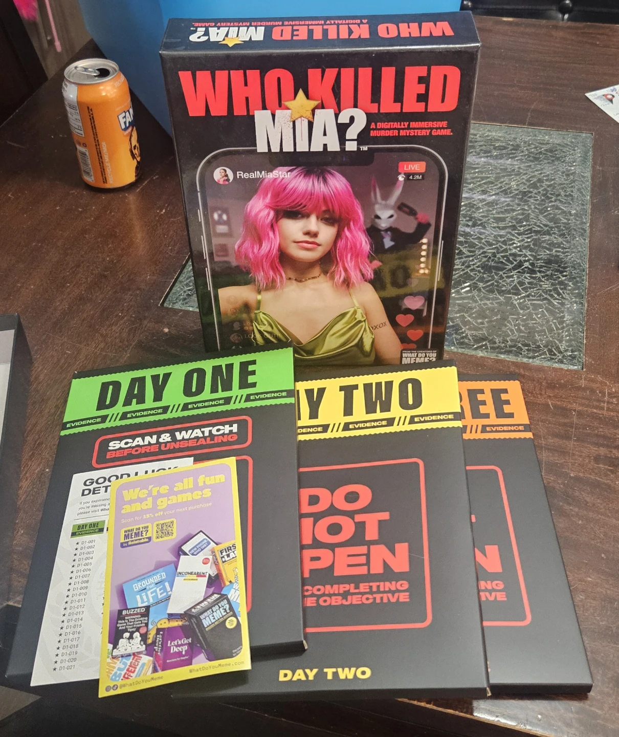 Who Killed Mia?  Murder Mystery Game - photo 2