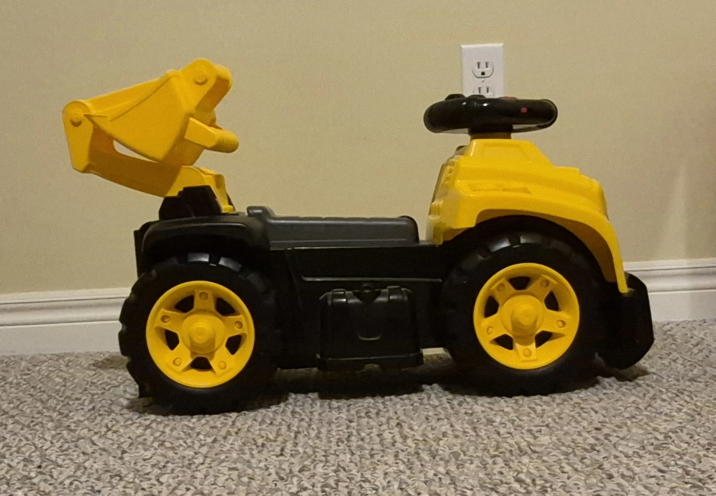 Mega Bloks CAT® 3-in-1 Excavator Ride-On - photo 2