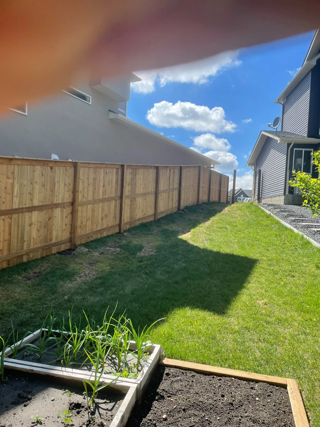 Wooden backyard fence - photo 3