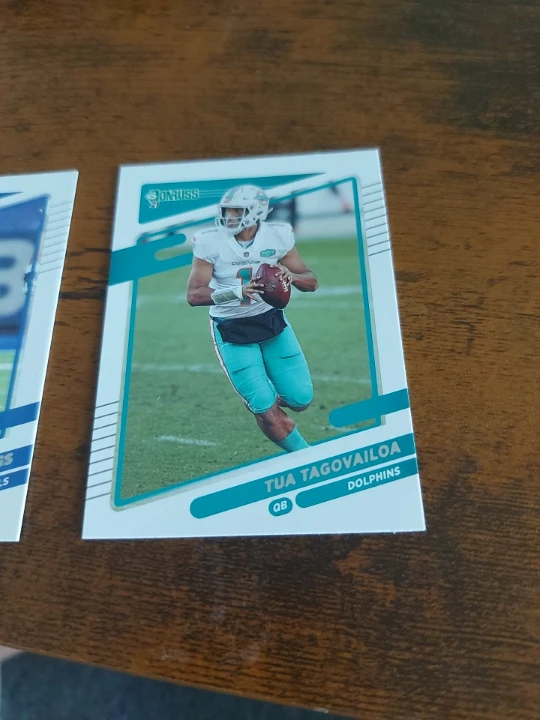 2021 Donruss Tua Tagovailoa Football Card
