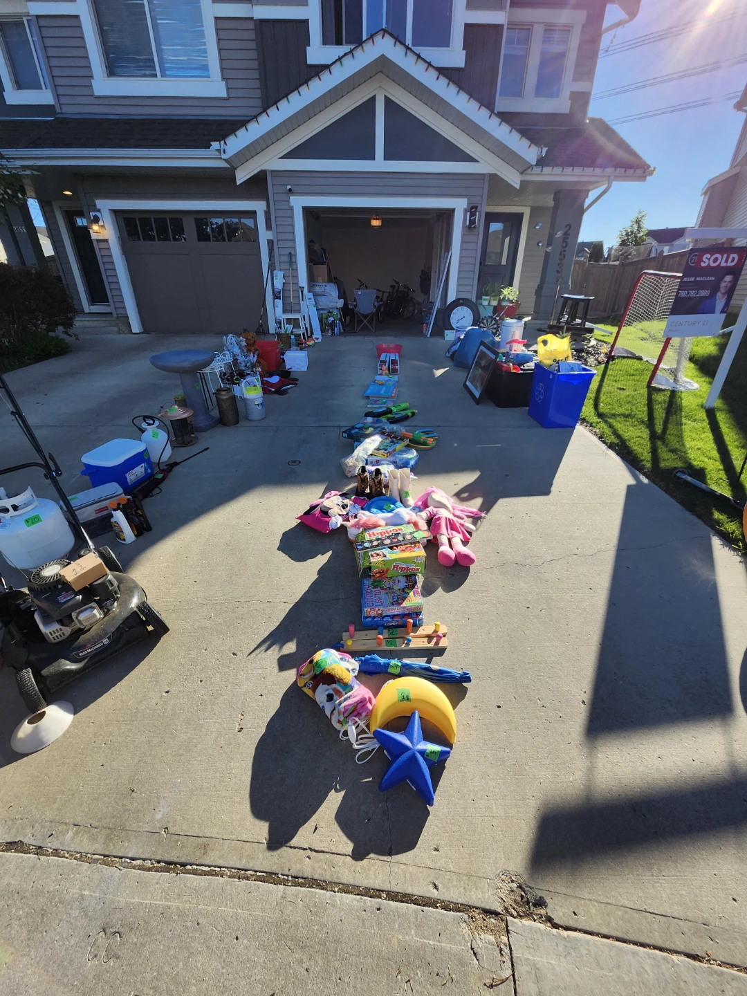 MOVING SALE CHAPPELLE GARDENS - photo 3
