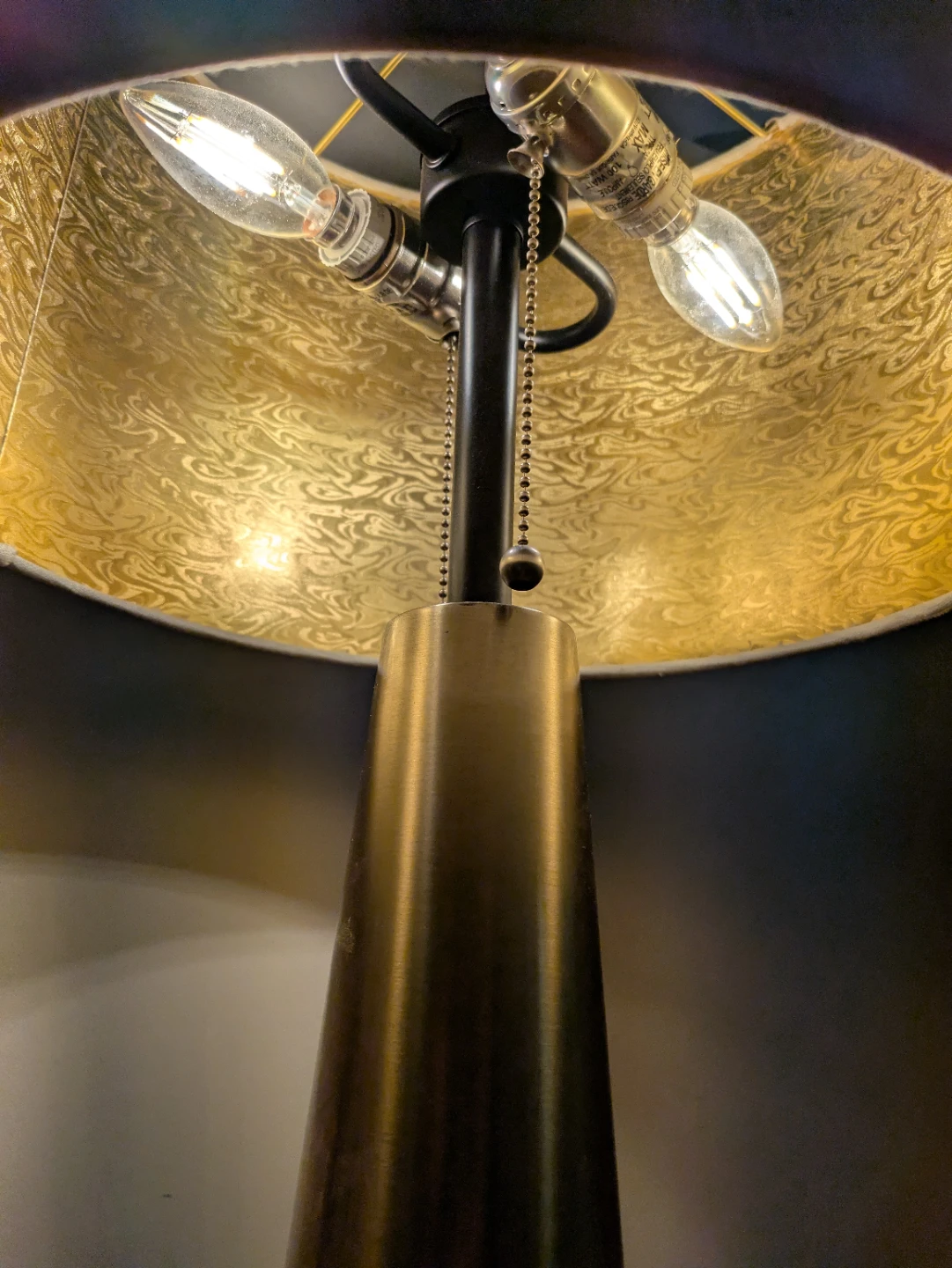 Table Lamp with Antique Gold Textured Shade - photo 2