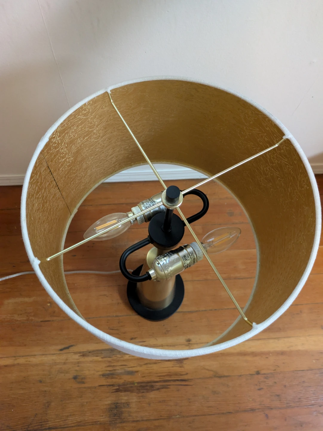 Table Lamp with Antique Gold Textured Shade - photo 3