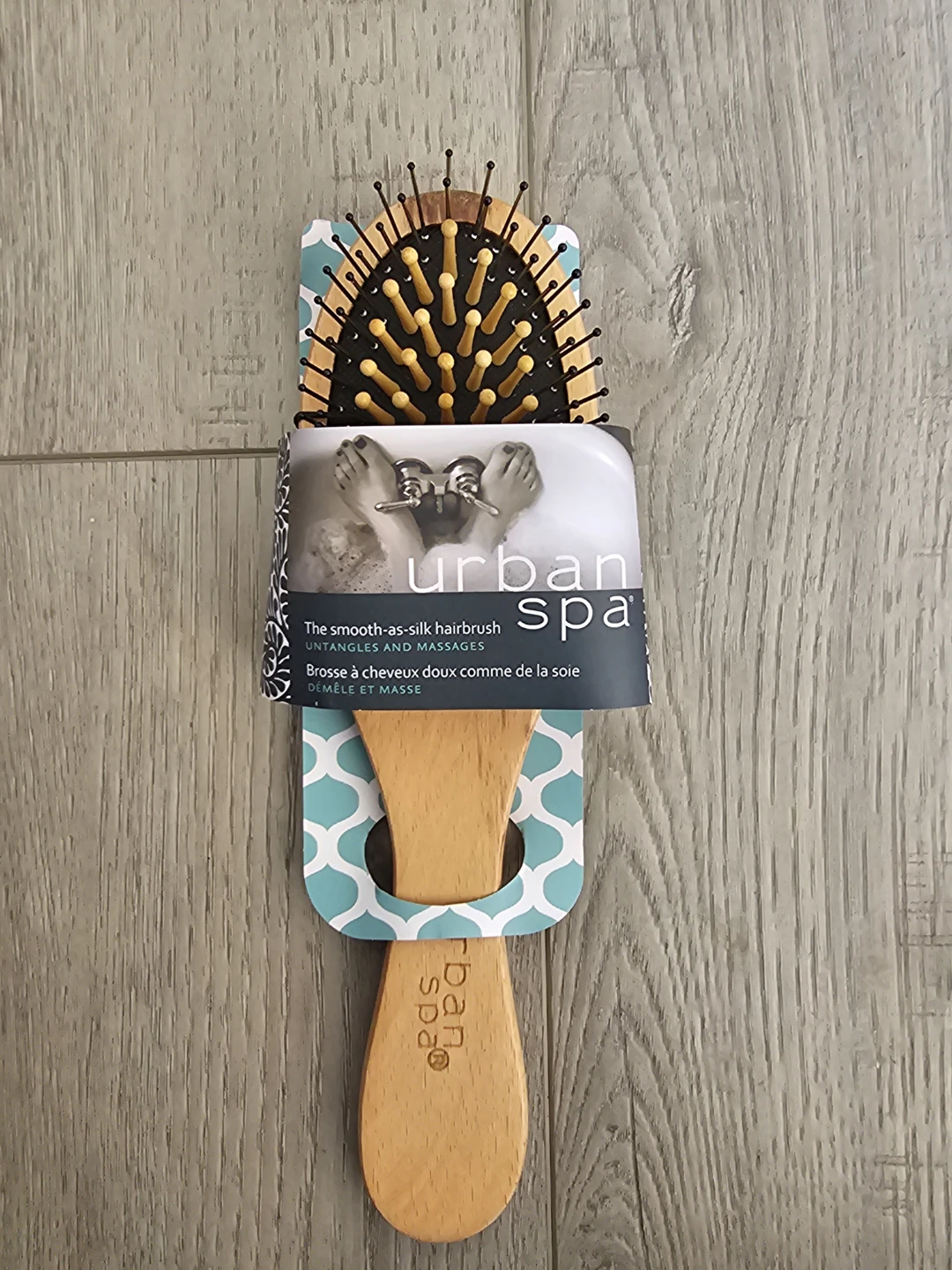 Urban Spa The Smooth-as-Silk Hairbrush
