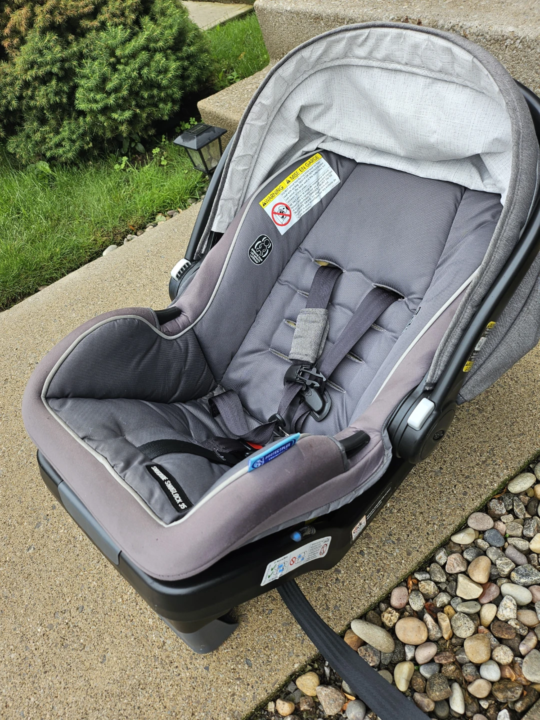 Graco Infant Car Seat + Compatible Stroller - photo 3