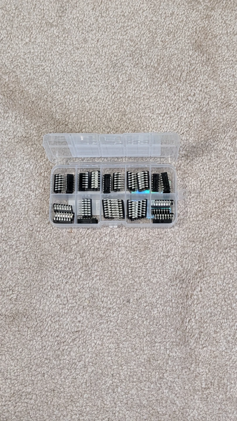 Integrated Circuit DIP IC Kit ⚽