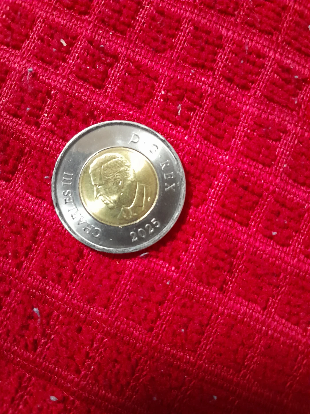 Canada 2 Dollar Coin - Charles III / Daphne Odjig - photo 2