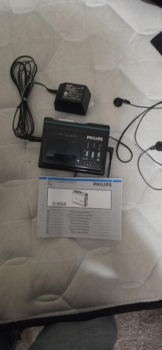 Philips D6668 Stereo Cassette Player