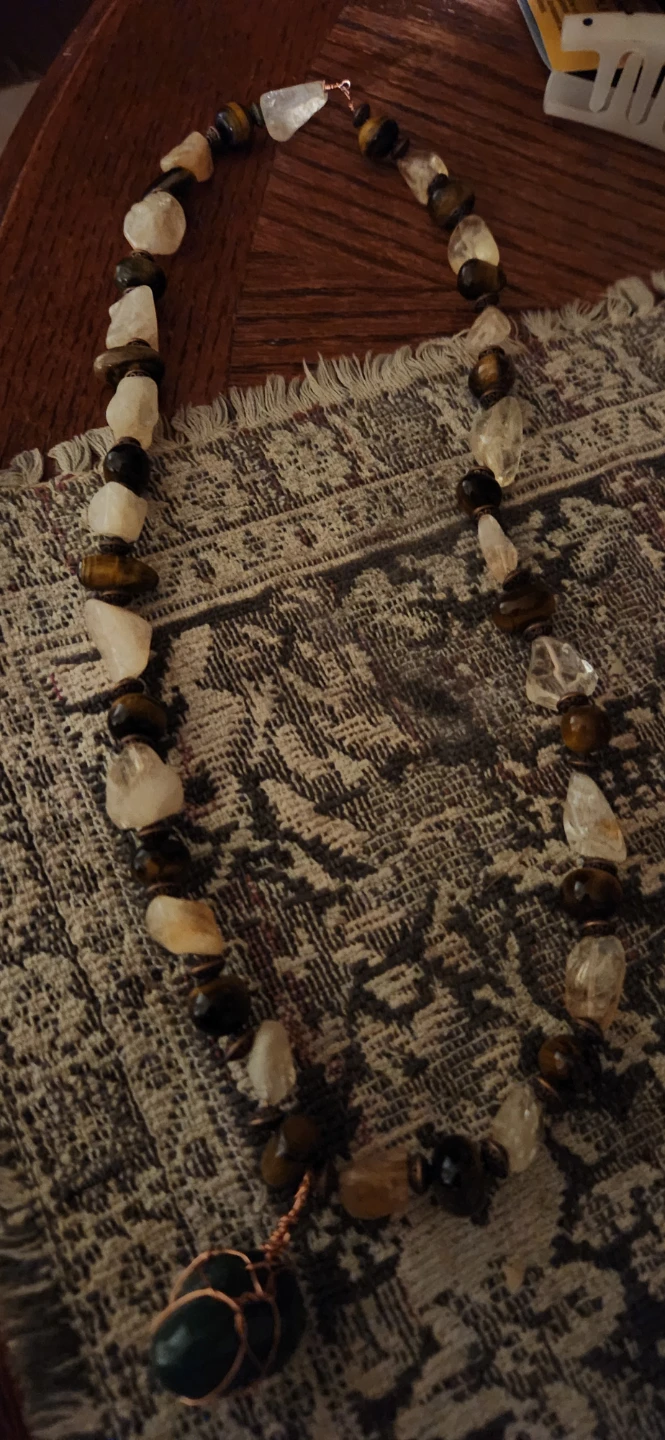 Handmade Gemstone Necklace⚽️