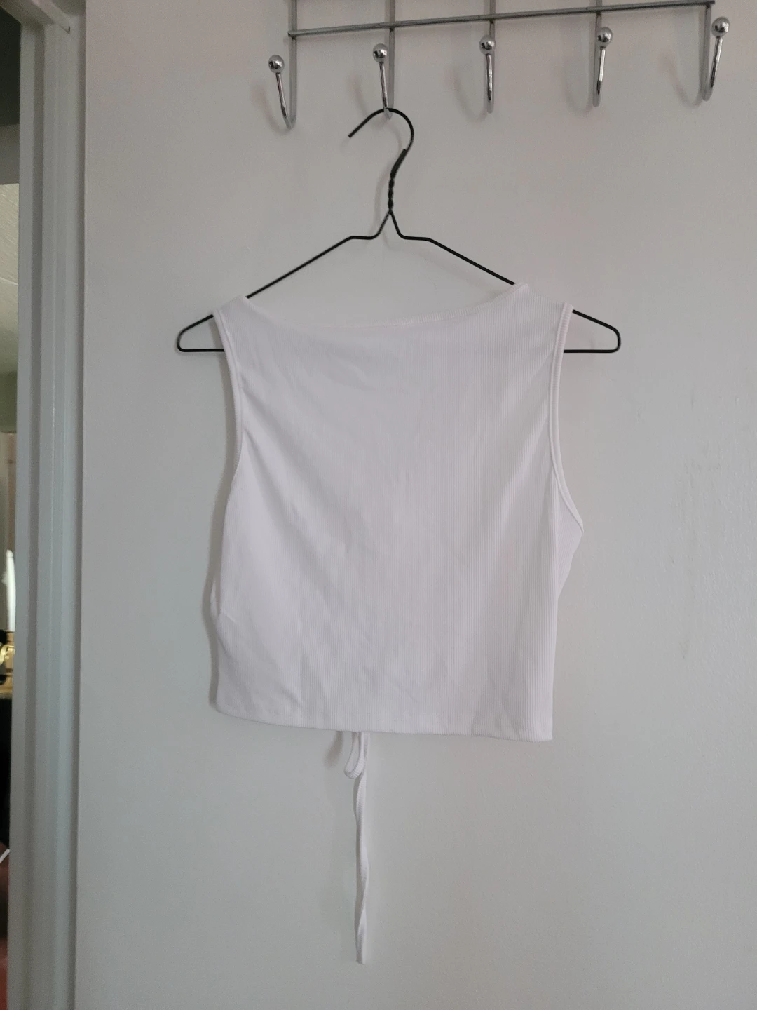 White Ribbed Lace-Up Crop Tank Top - photo 2