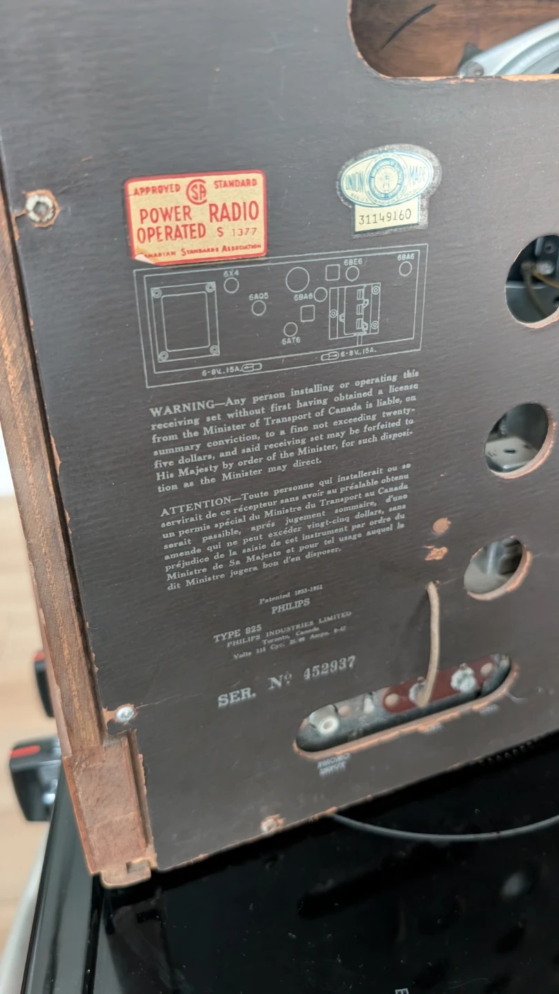 Vintage Philips Type 825 Radio - photo 2