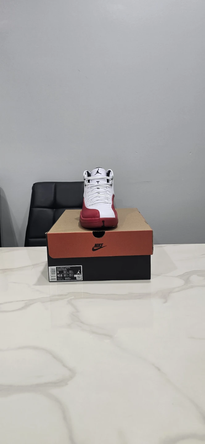 Air Jordan 12 Cherry size 9 - photo 4