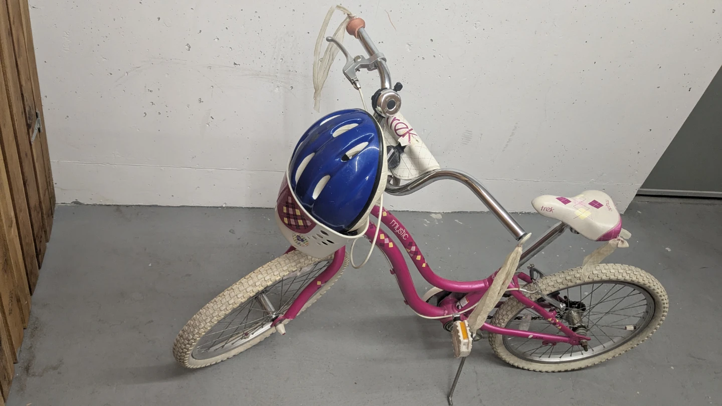 Pink Kids "Music" Bicycle with Basket and Helmet - photo 2