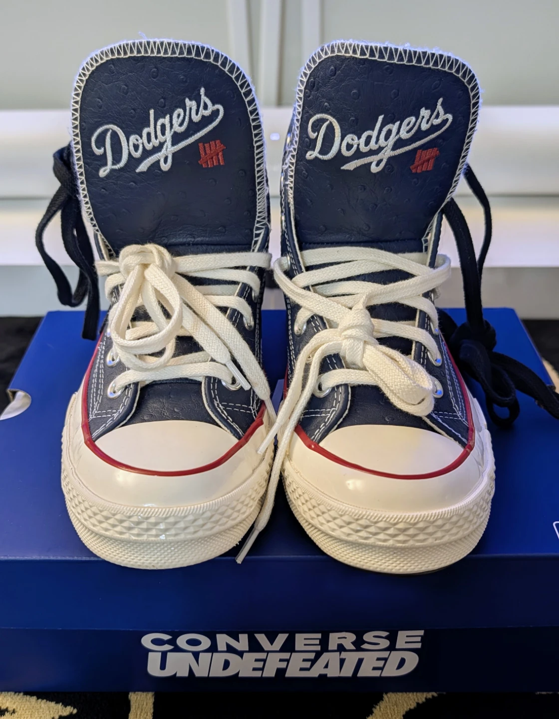 CONVERSE x LA DODGERS  Size 6.5 US Mens