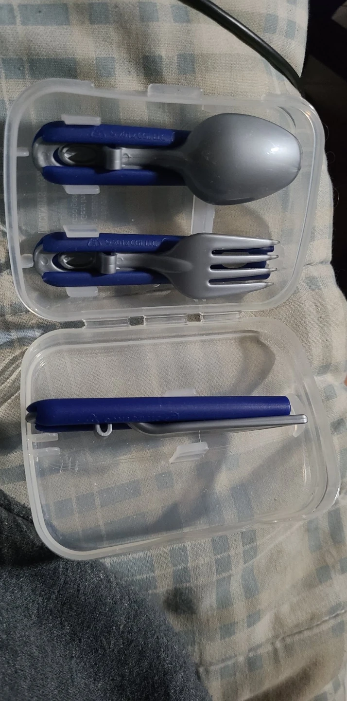 Plastic cutlery set