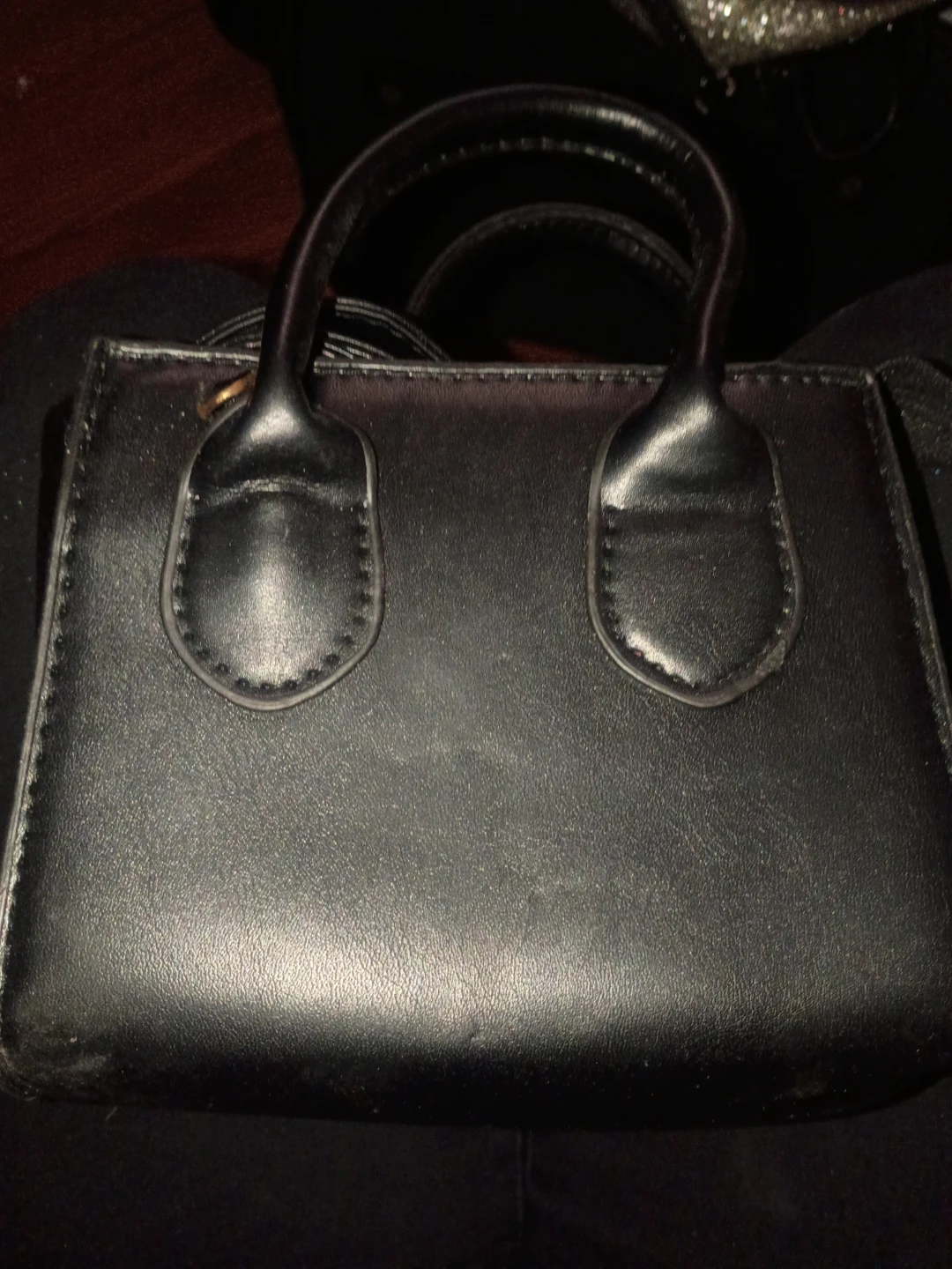 ⚽Black faux leather mini handbag
