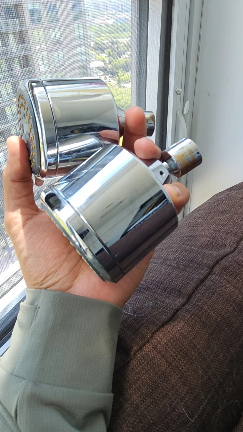 2 Shower Heads - Chrome Finish - photo 2