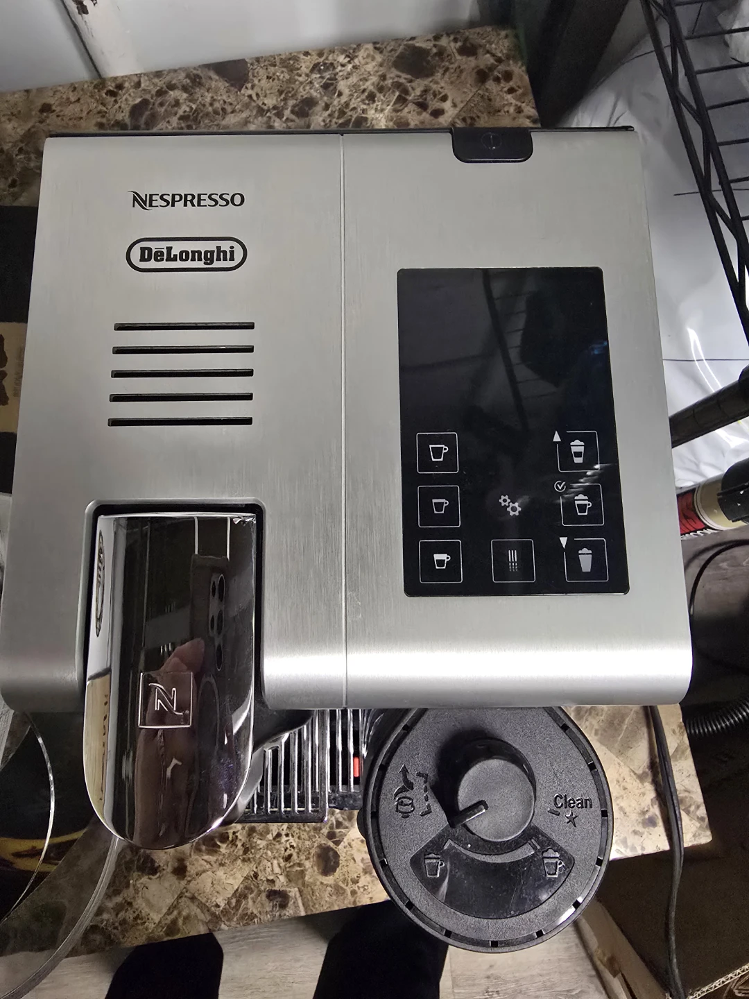 Nespresso DeLonghi Coffee Machine never used - photo 5