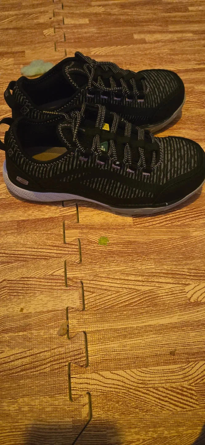 Skechers Women's steel toe Shoes  size 9 - photo 3