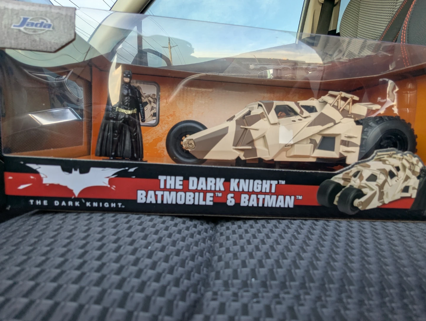Jada The Dark Knight Batmobile & Batman Die-Cast Toy