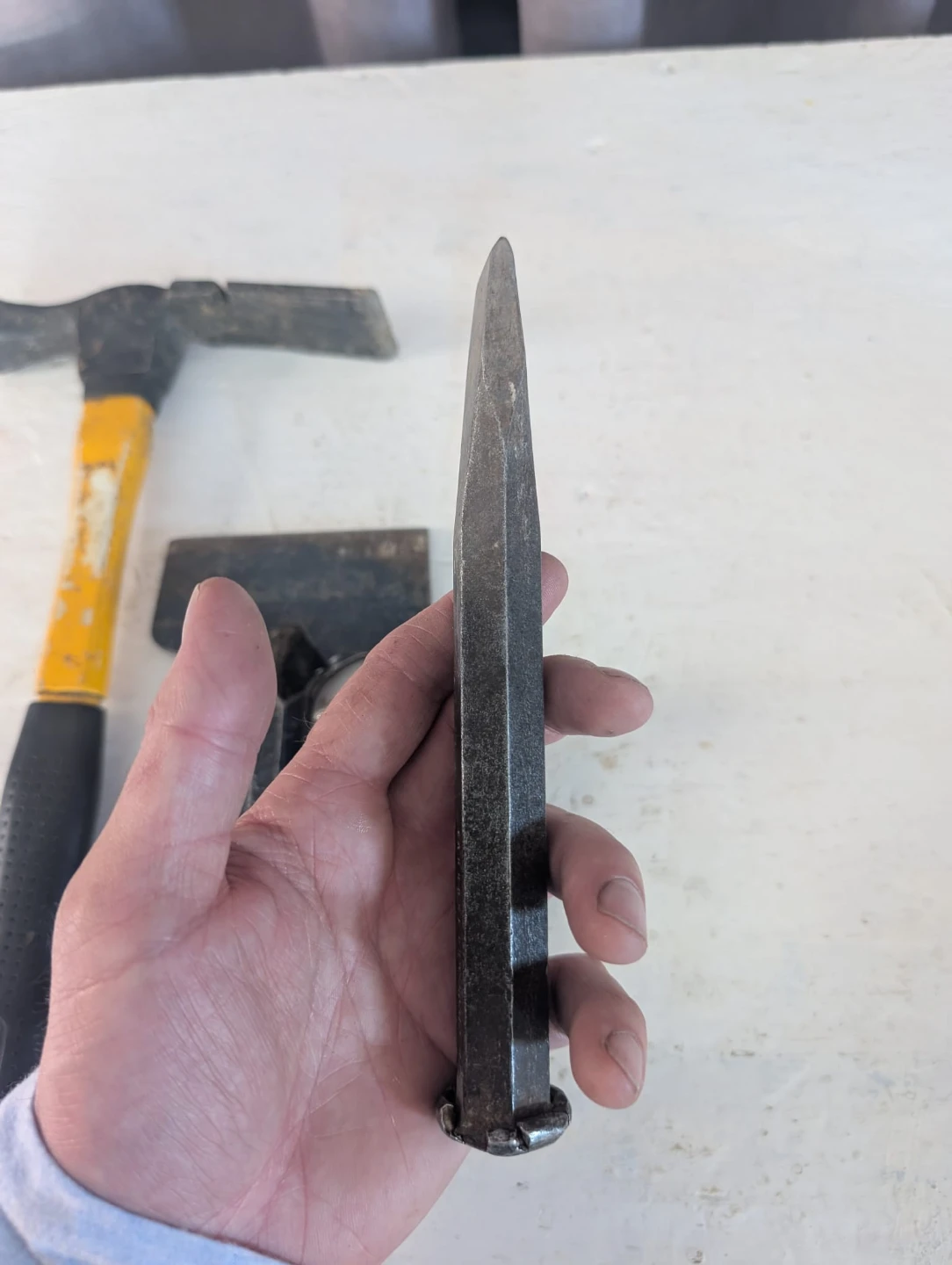 Set of Masonry Chisels & Hammer - photo 5