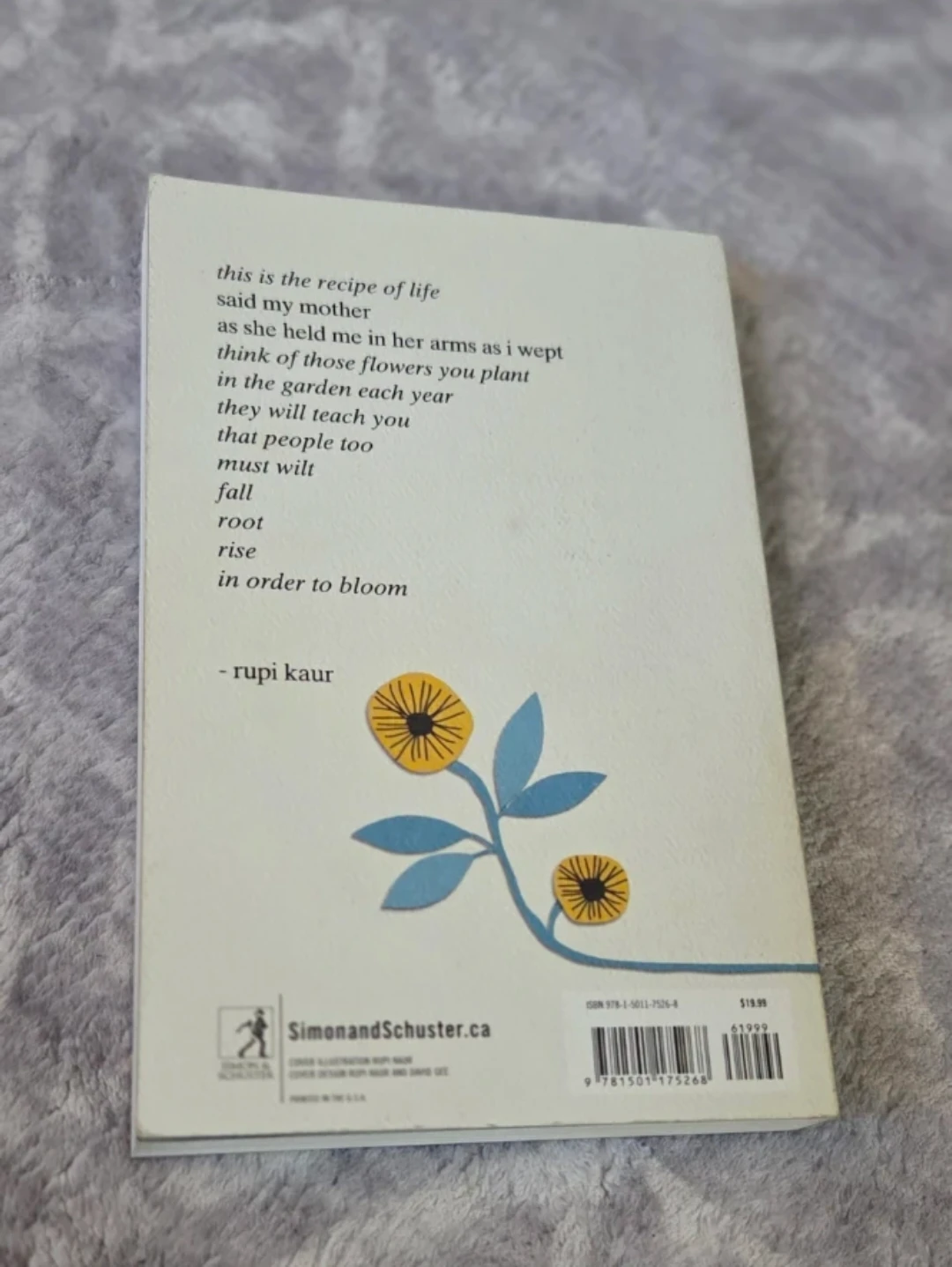 the sun and her flowers/Rupi Kaur🌼⚽️ - photo 2