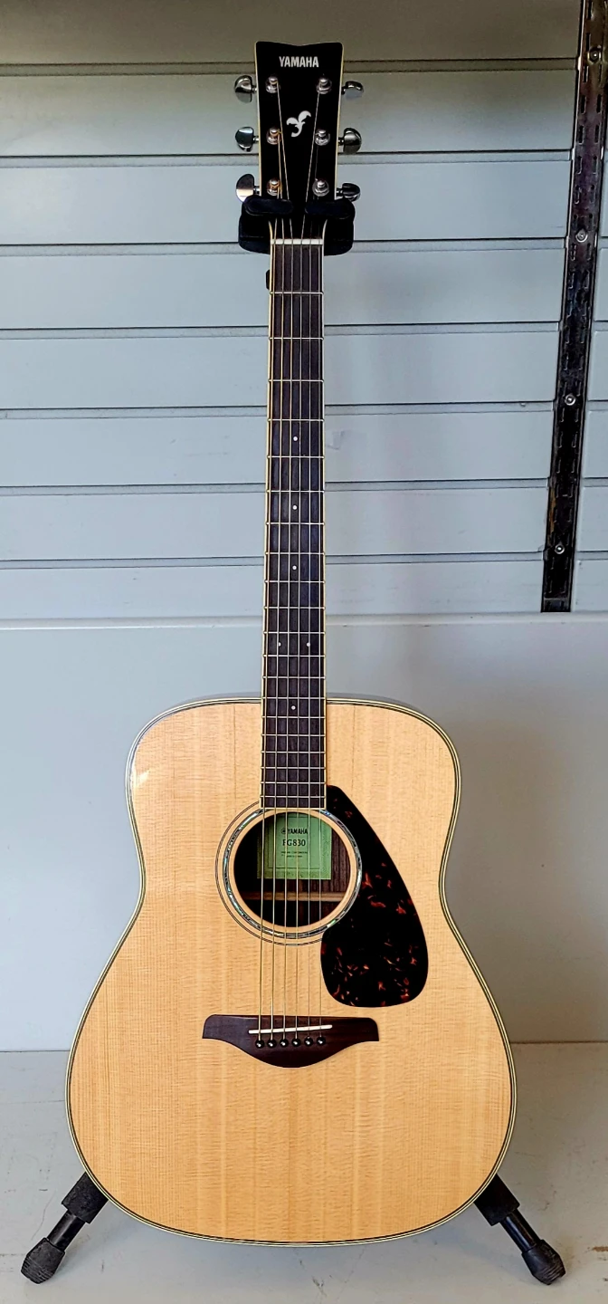Yamaha FG830 Acoustic Guitar (32731405)