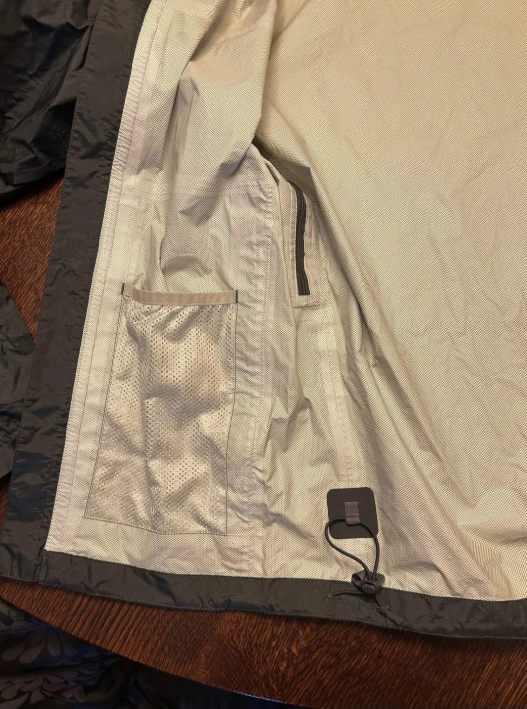 Patagonia Grey Waterproof Shell Size SM - photo 3