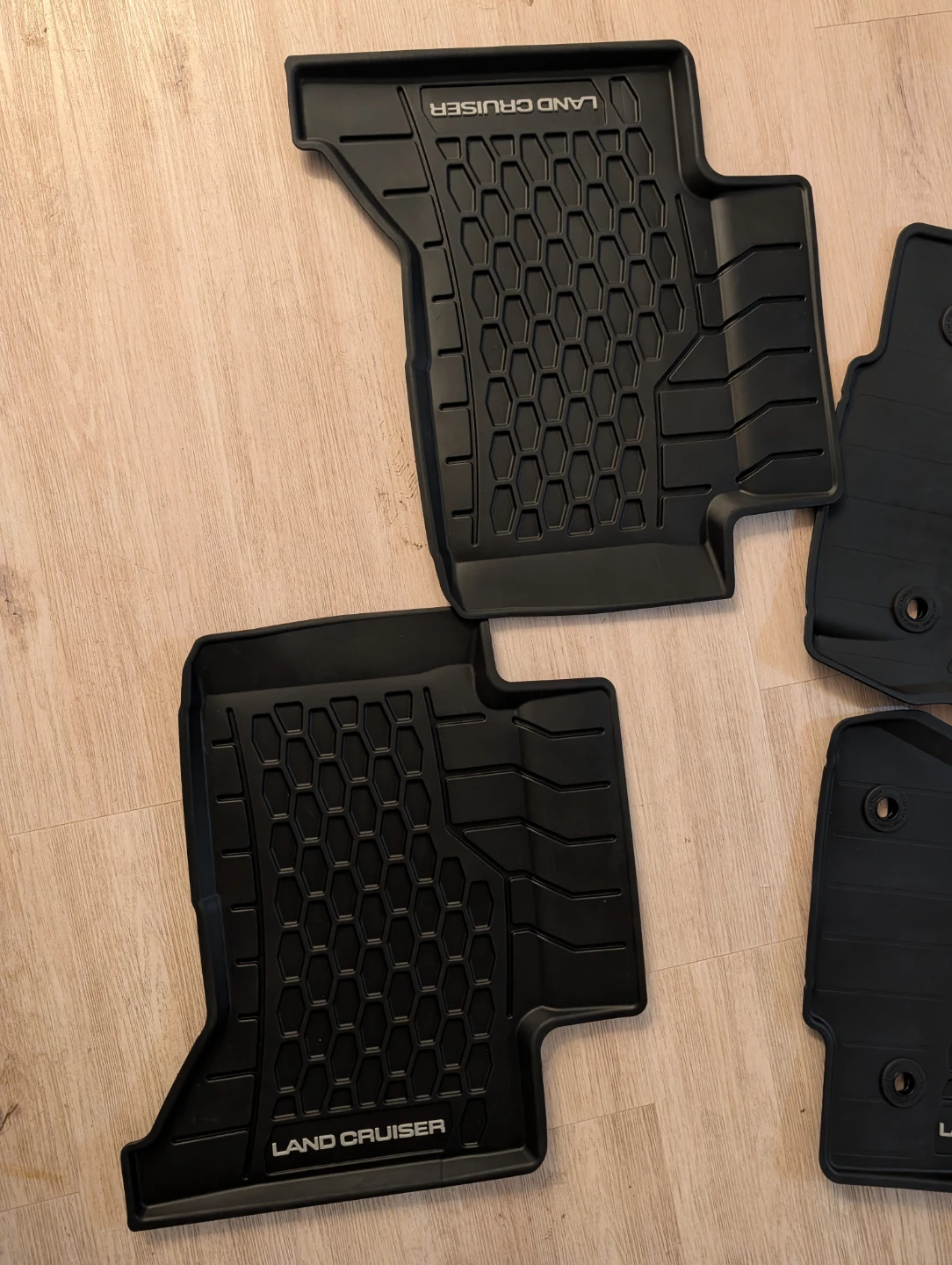 Toyota Land Cruiser All-Weather Floor Mats Set - photo 2