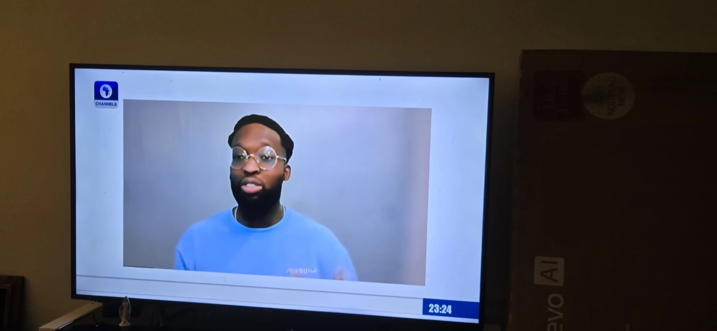 LG QNED TV  65" - photo 2