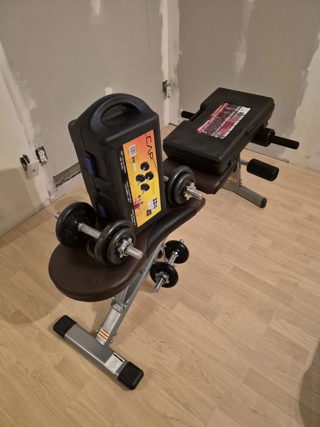CAP Adjustable Dumbbell Set