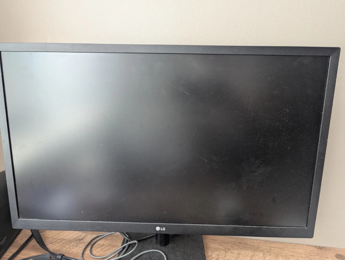 Computer monitors 24 in - photo 2