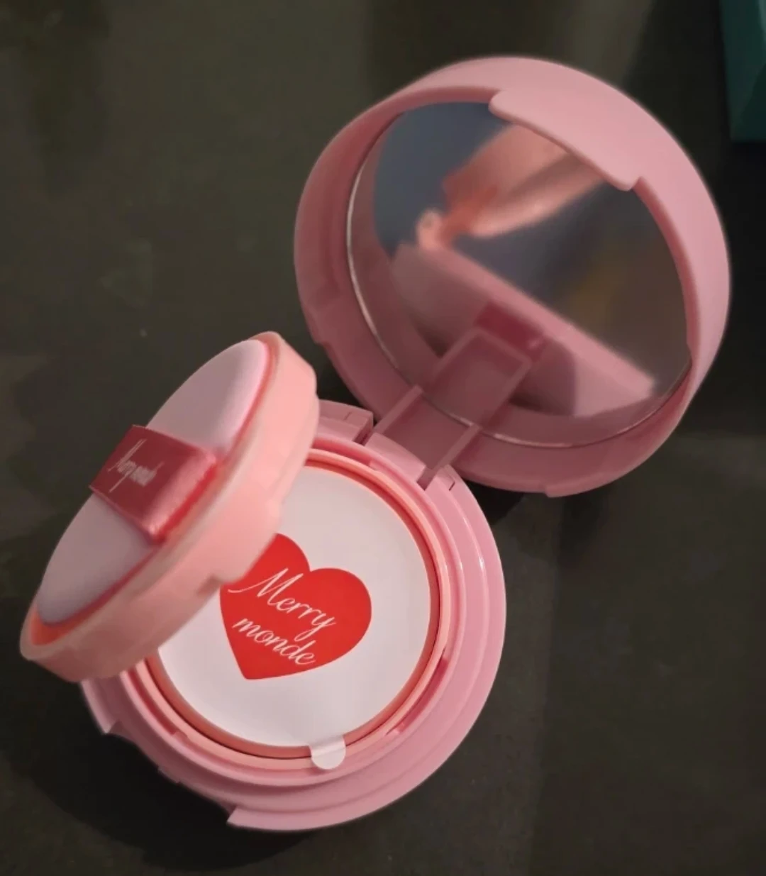 Merry Monde Pink Cushion Foundation Compact - photo 2