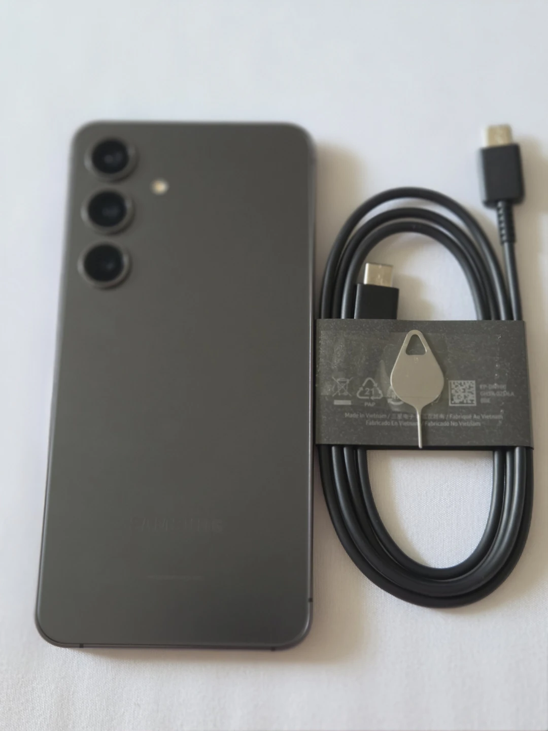 Samsung Galaxy S24 Smartphone - photo 2