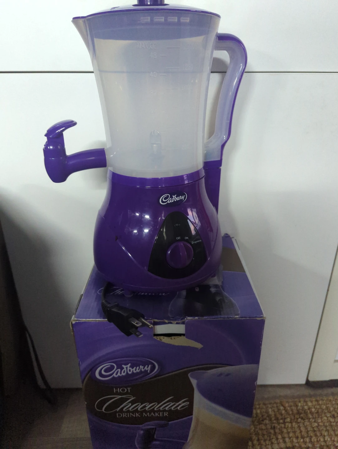 Cadbury Hot Chocolate Drink Maker - photo 2