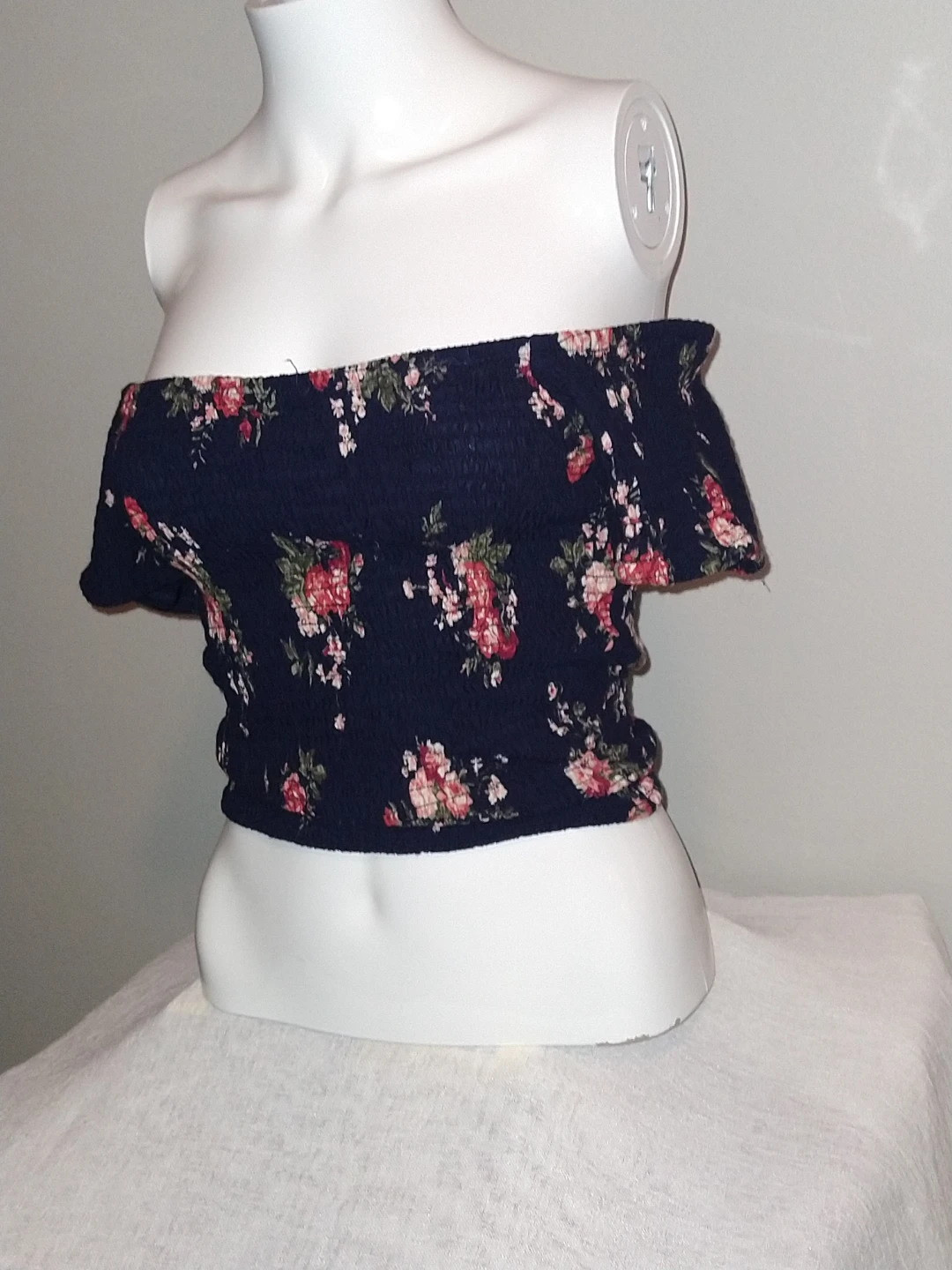 Fun And Flirt Small Ruffled Floral Pattern Crop Top