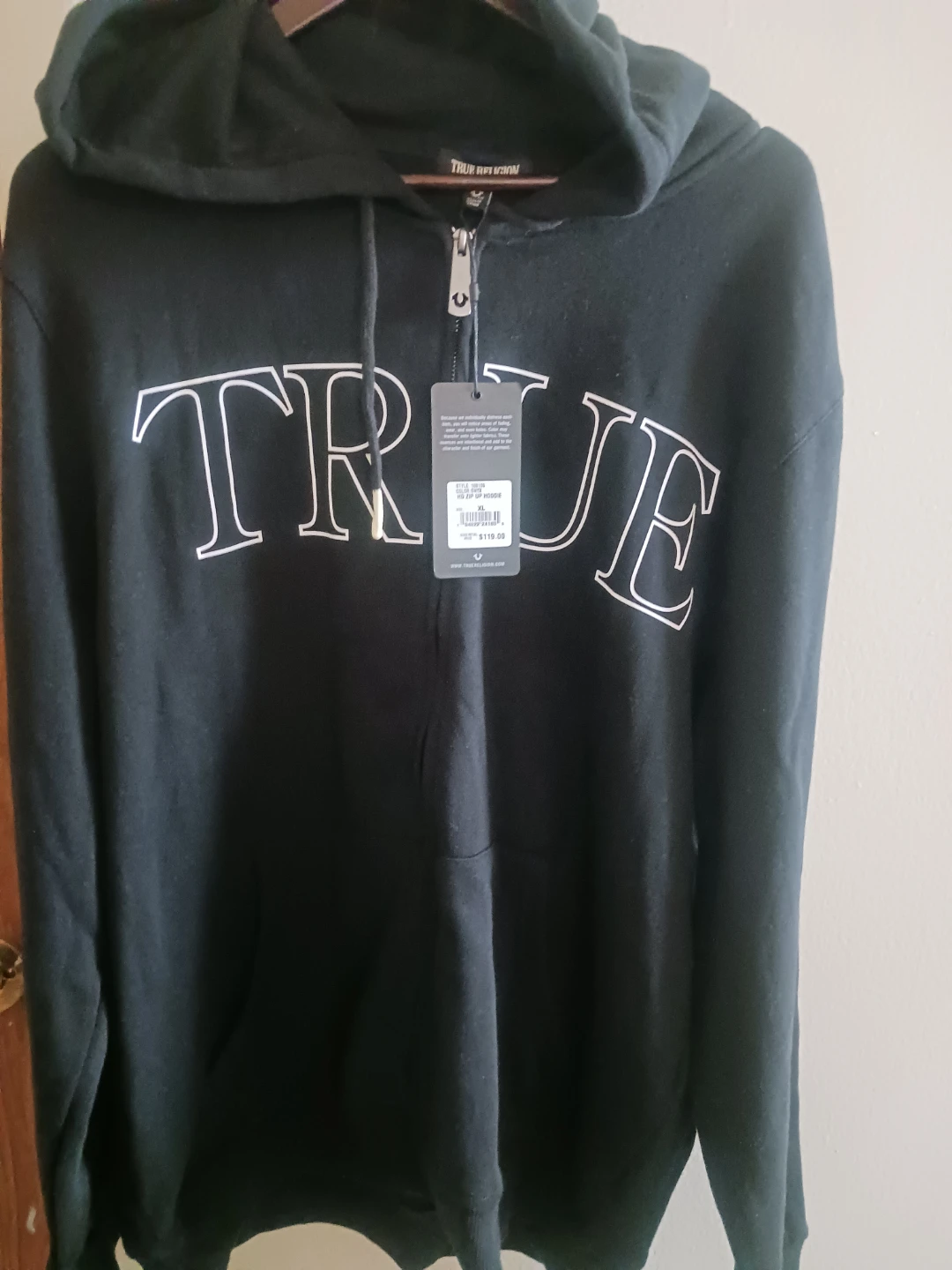 New True Religion Zip Up Hoodie and shorts  XL