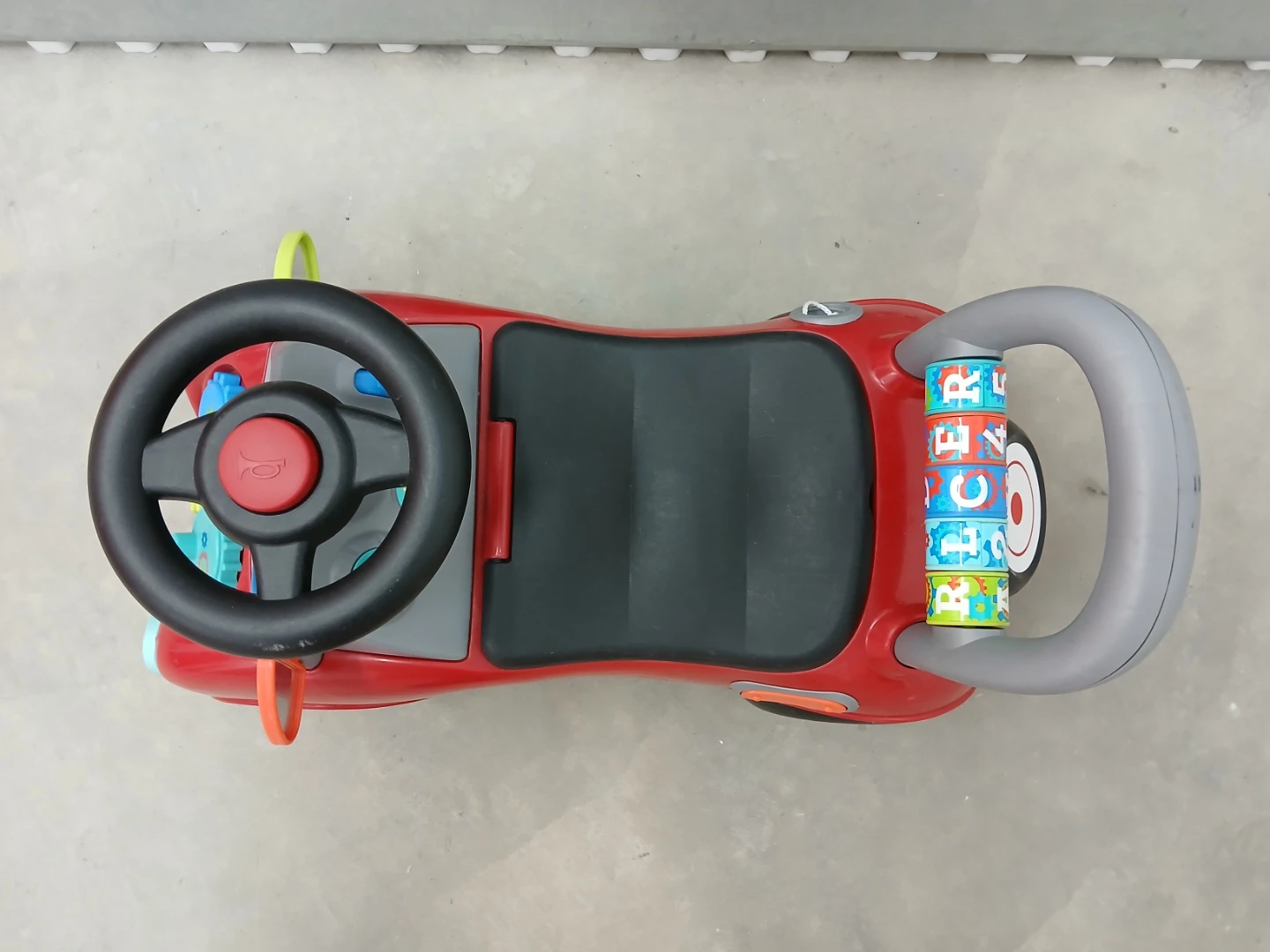 Radio Flyer Red Push and Ride Racer Car - photo 5