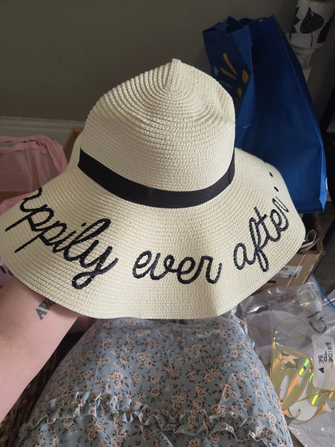 Bride Fanny Pack and "Happily Ever After" Sun Hat - photo 2