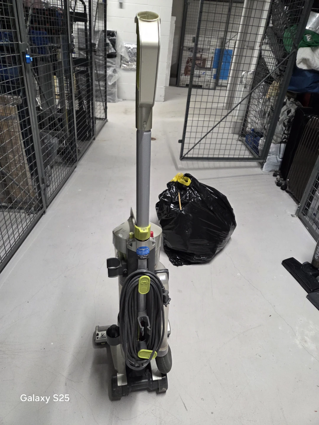 Hoover Air Sprint Bagless Upright Vacuum - photo 4
