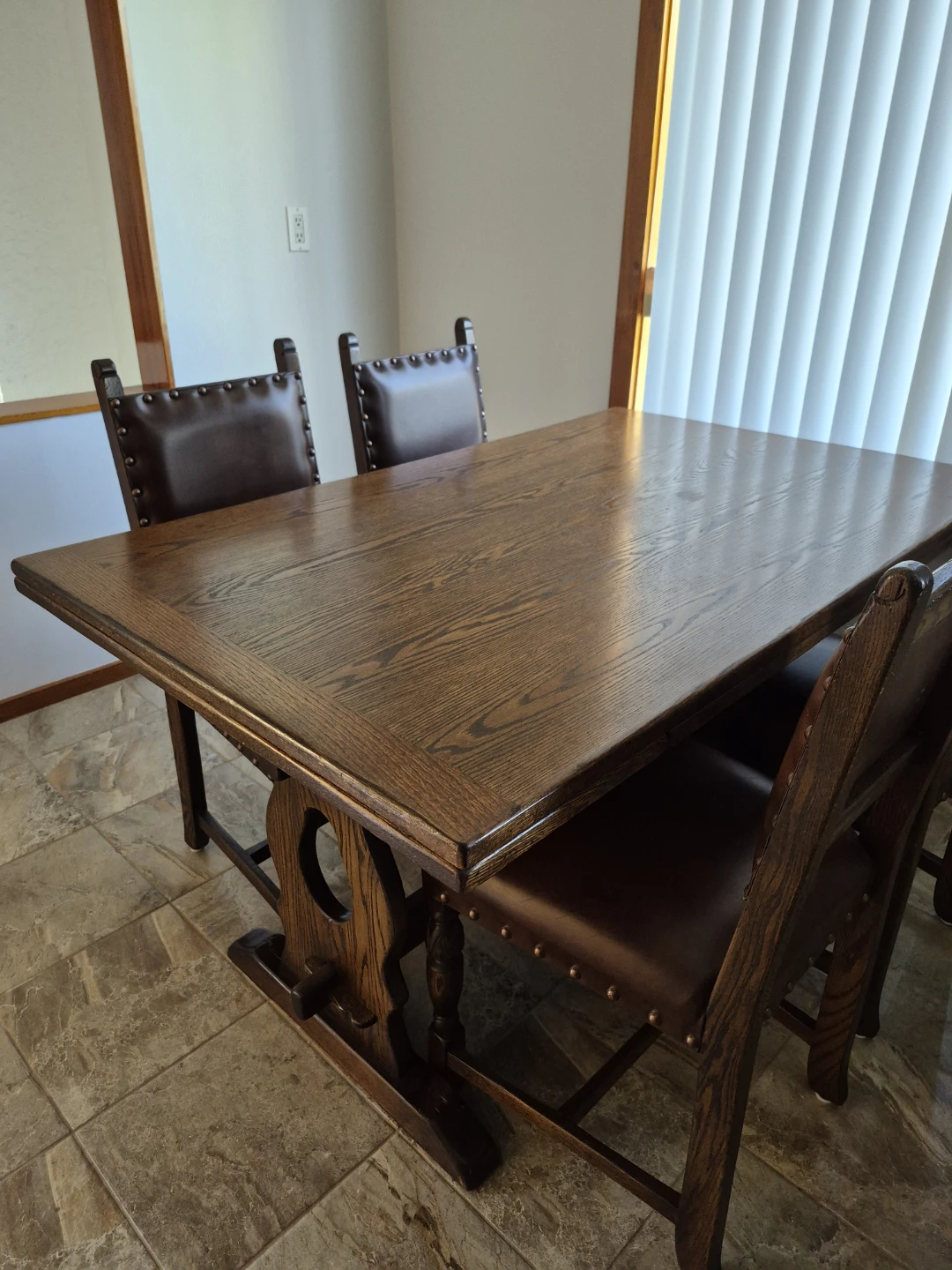 Refectory Dining Table & 6 Chairs (Oak/Leather) Tudor/Elizabeth - photo 2