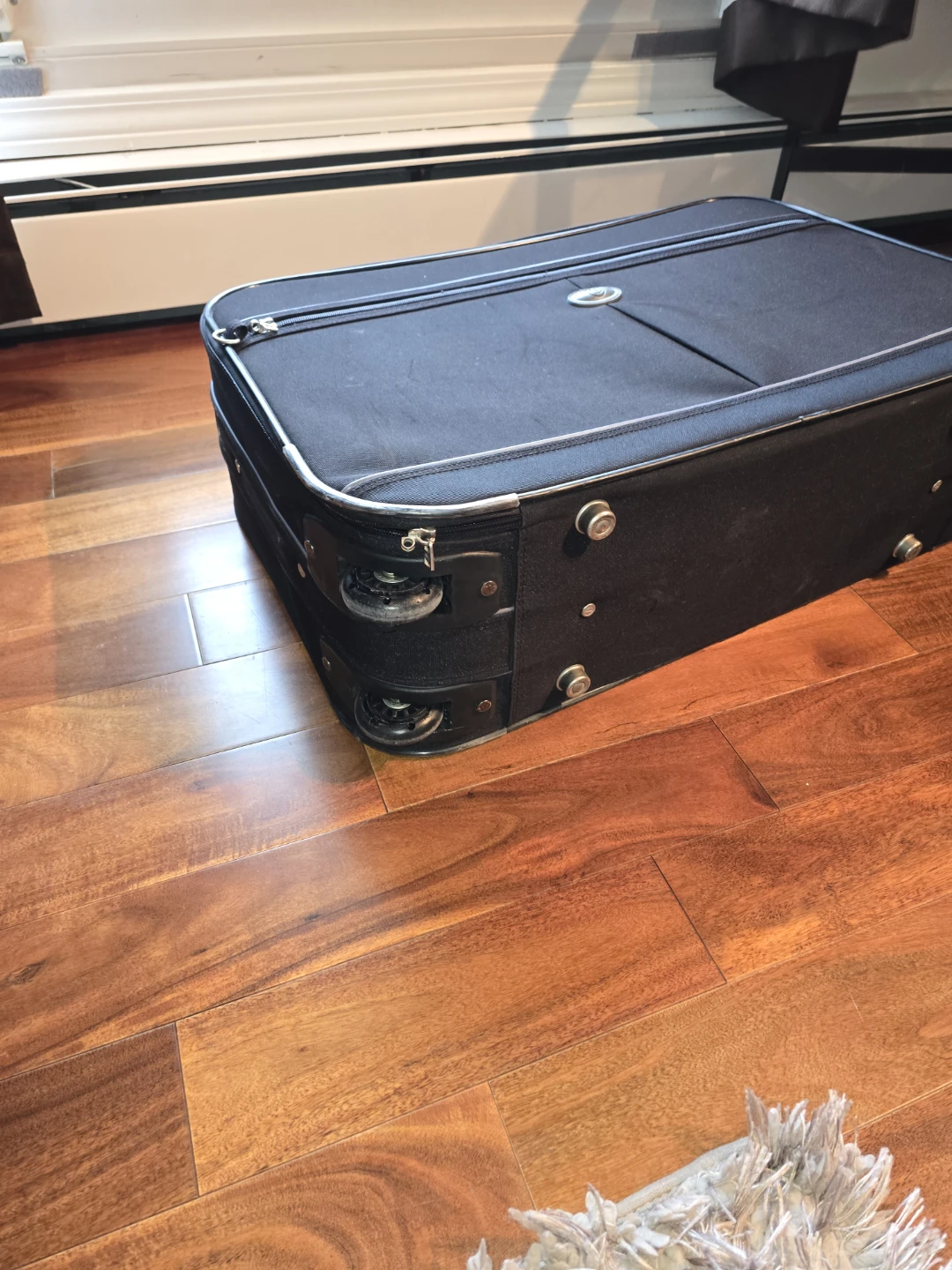 Carlton Suitcase - photo 3