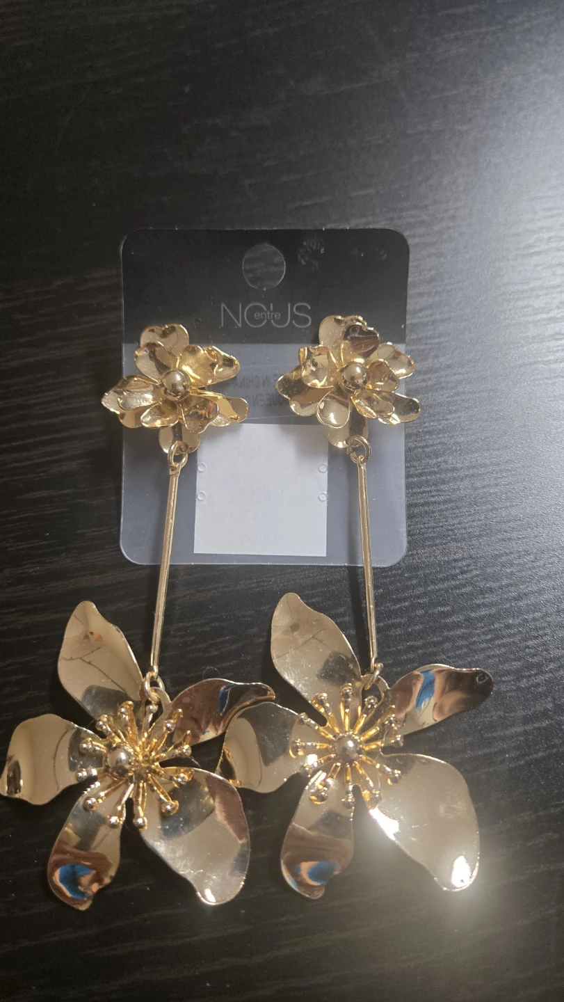 Nous Gold Flower Drop Earrings