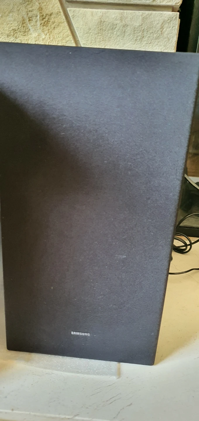 Samsung Soundbar and Subwoofer with Remote - photo 2