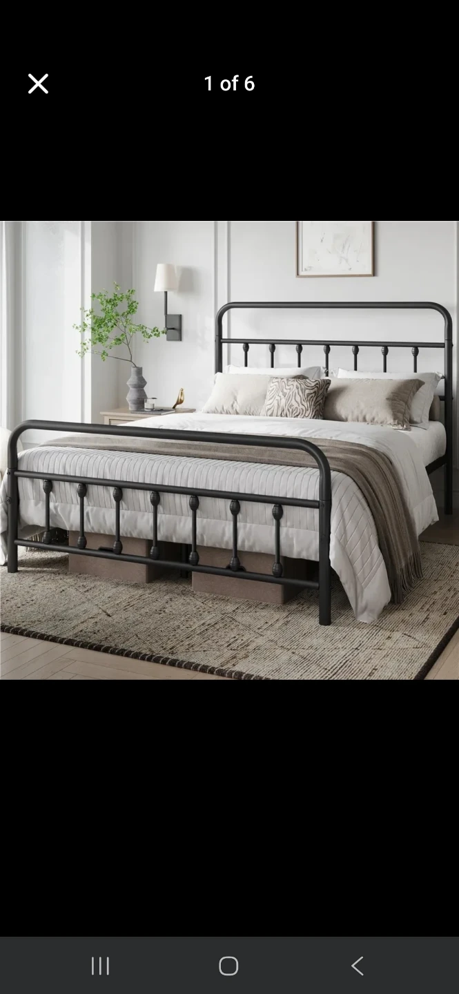 Queen Size Black Iron Platform Bed Frame – Excellent Condition